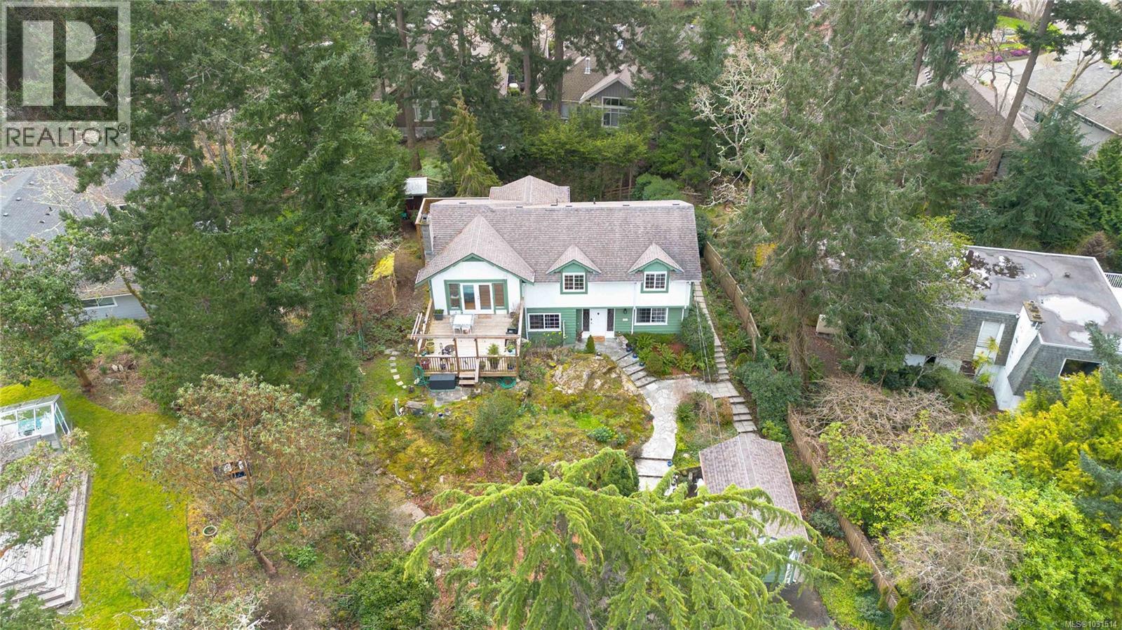 4719 TREETOP HTS - 42