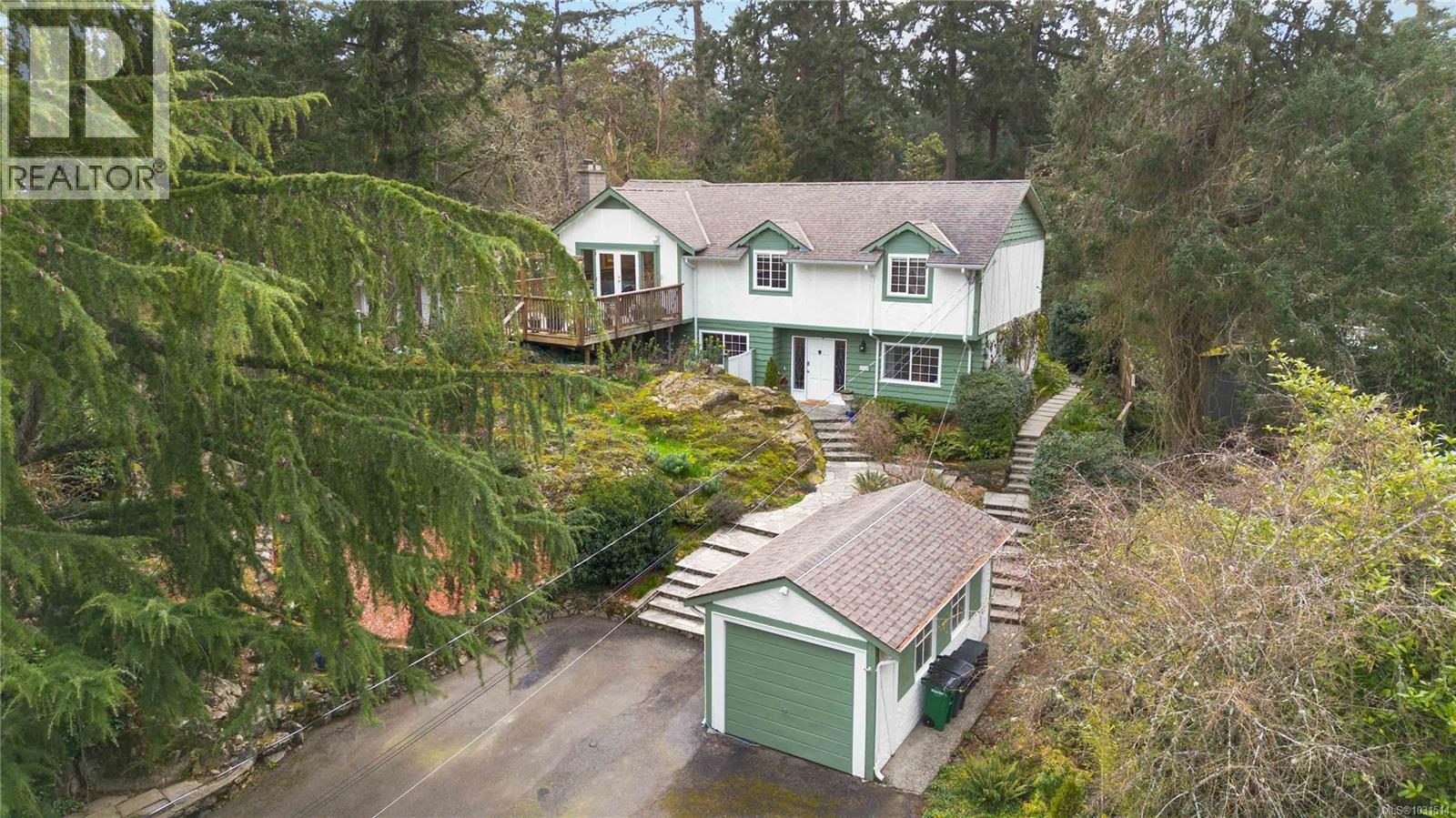 4719 TREETOP HTS - 43