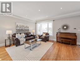 Bedroom 2 - 5 Paula Boulevard, Toronto, ON M8W4B5 Photo 8