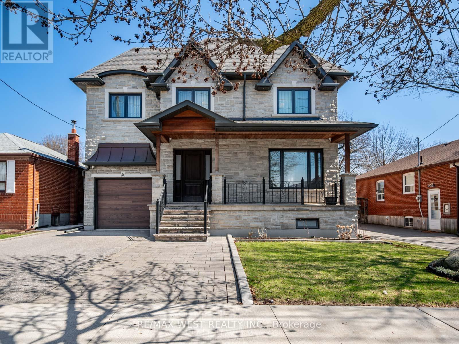 Listing photo of 5 PAULA BOULEVARD