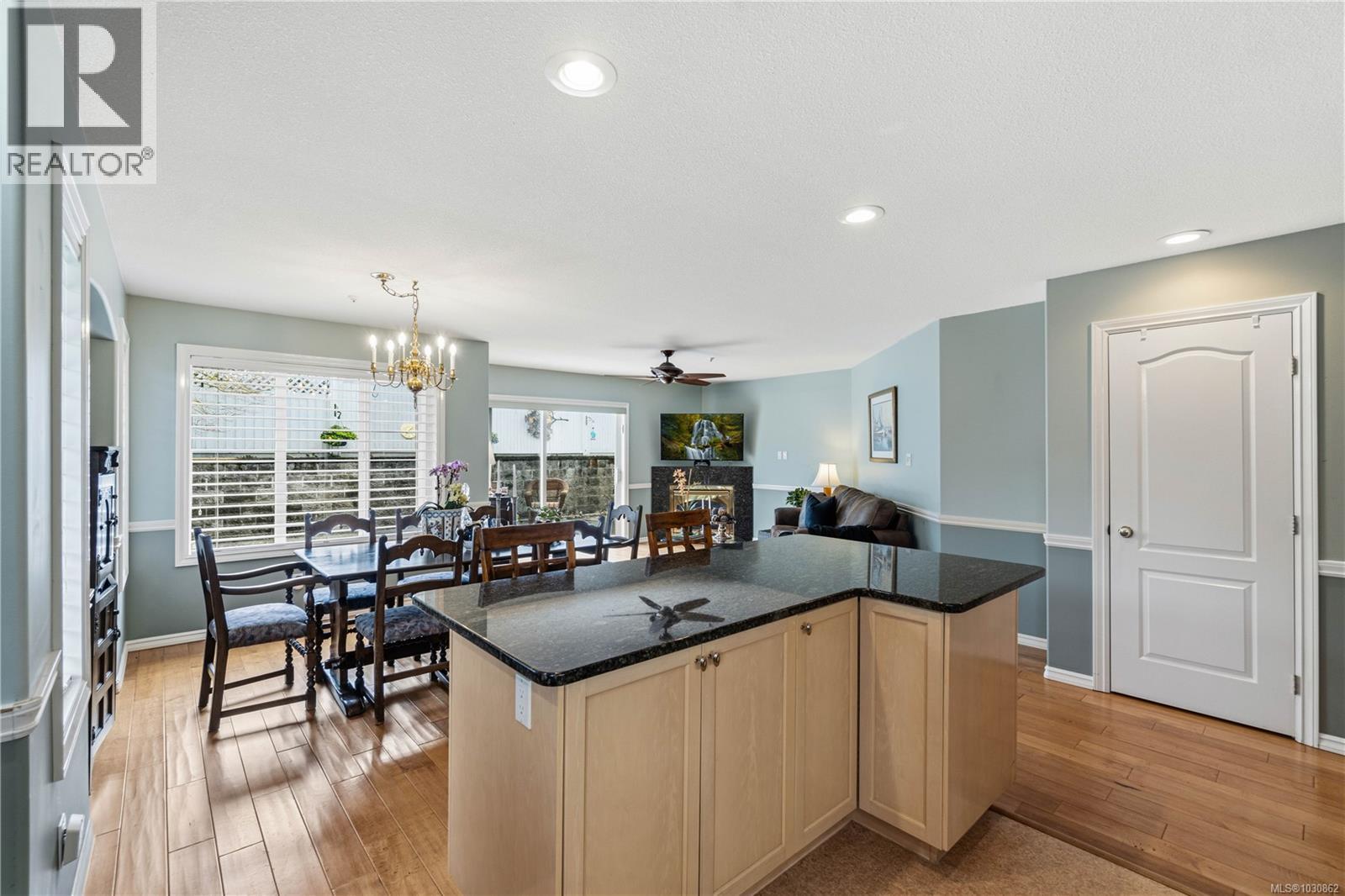 12 6595 Groveland Dr, Nanaimo