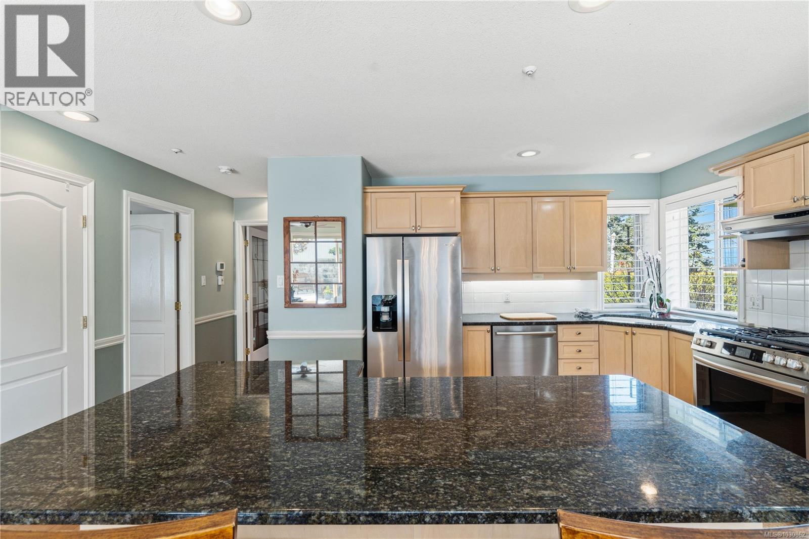 12 6595 Groveland Dr, Nanaimo