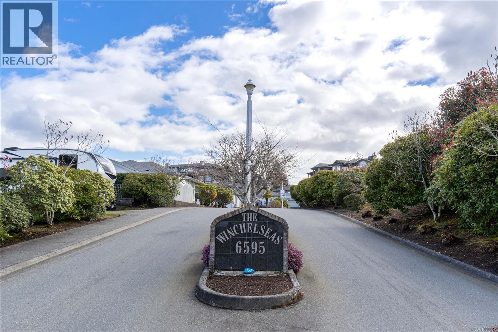 12 6595 Groveland Dr, Nanaimo