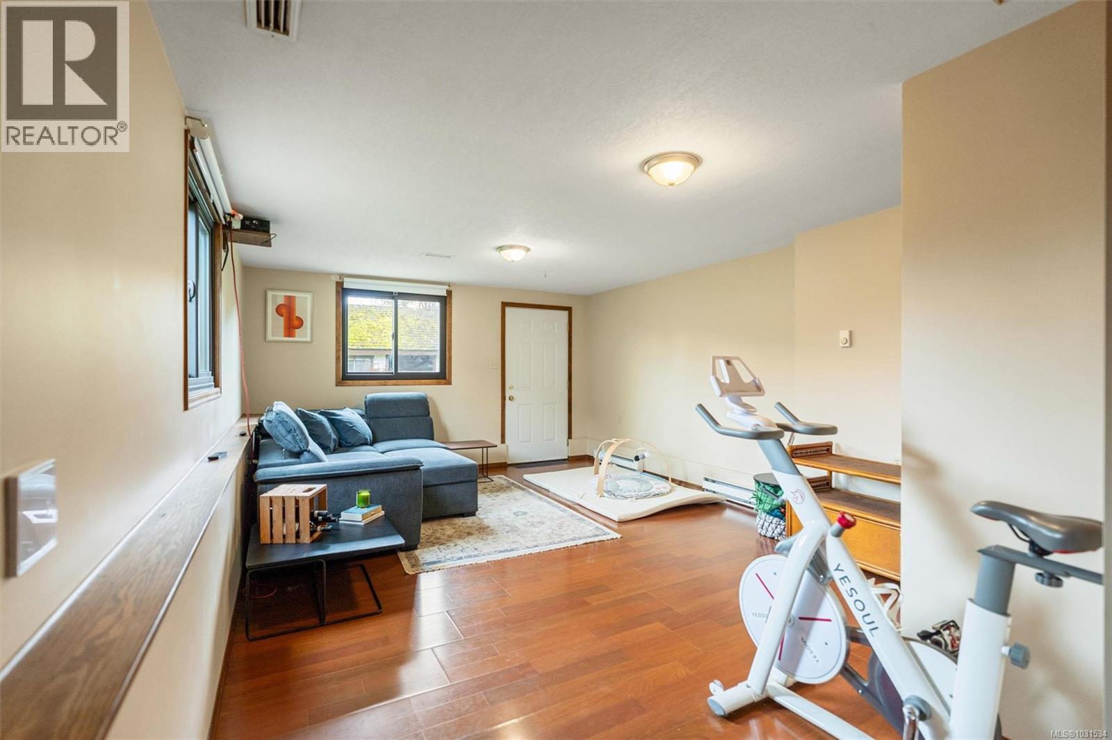 891 LAVENDER AVE - 20