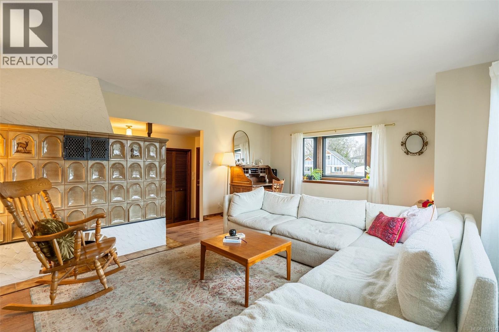 891 LAVENDER AVE - Image 3