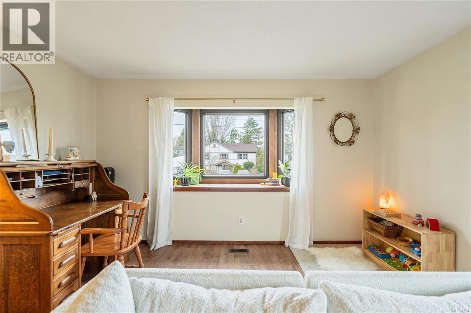 891 LAVENDER AVE - 13