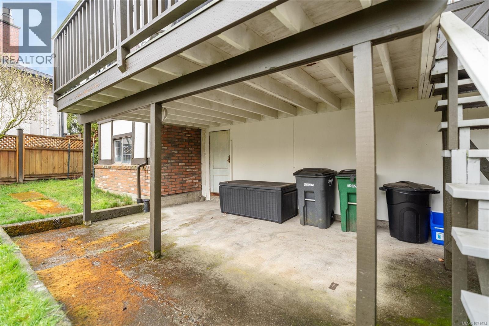 891 LAVENDER AVE - 28