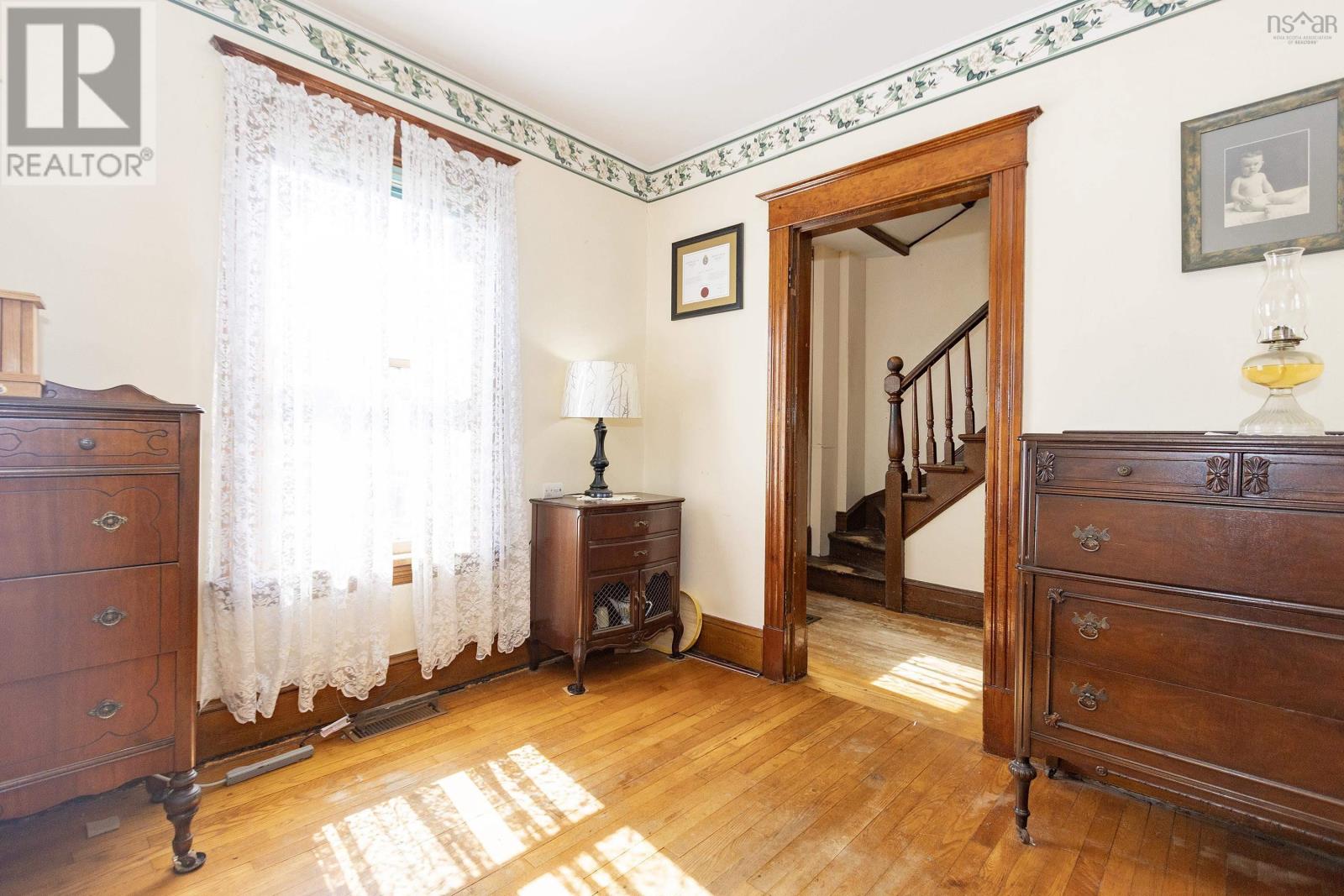 Property 28 of 29 of 5 Minto Street