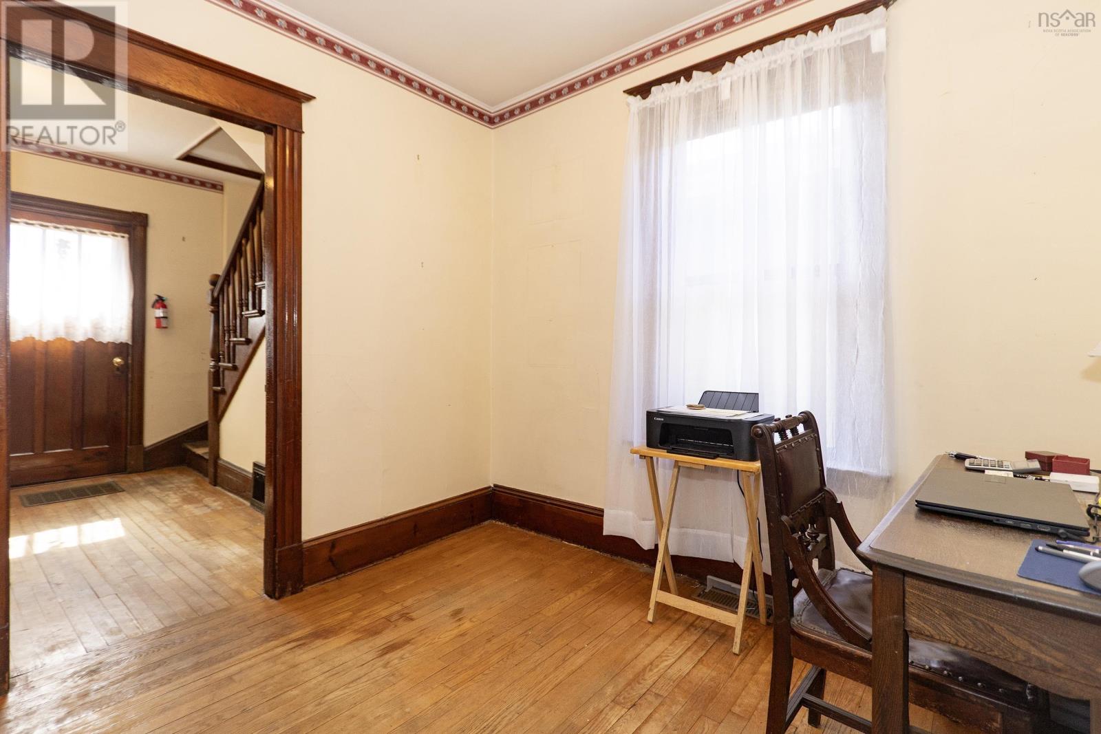 Property 18 of 29 of 5 Minto Street