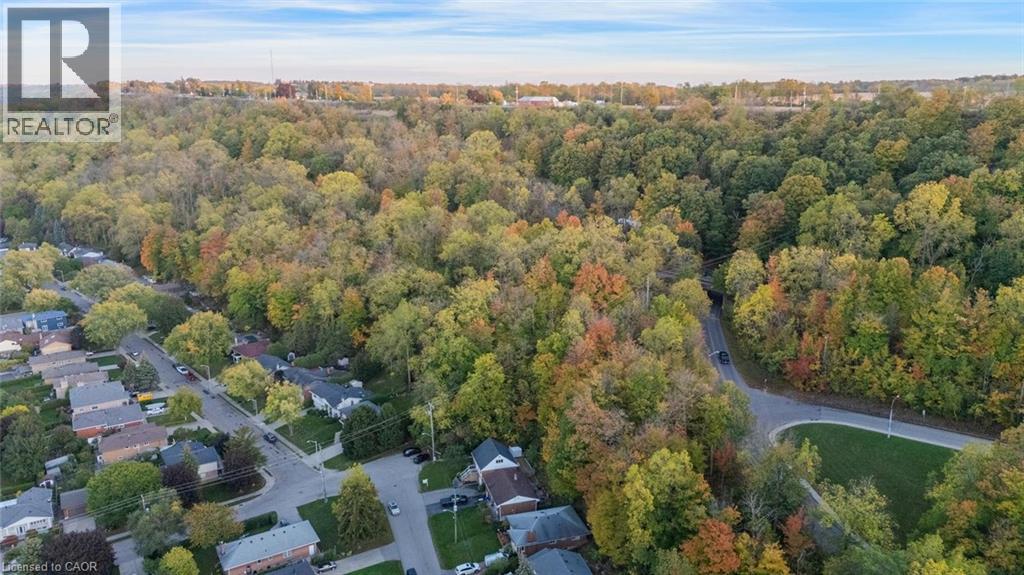 62 BRENTWOOD DRIVE - 7