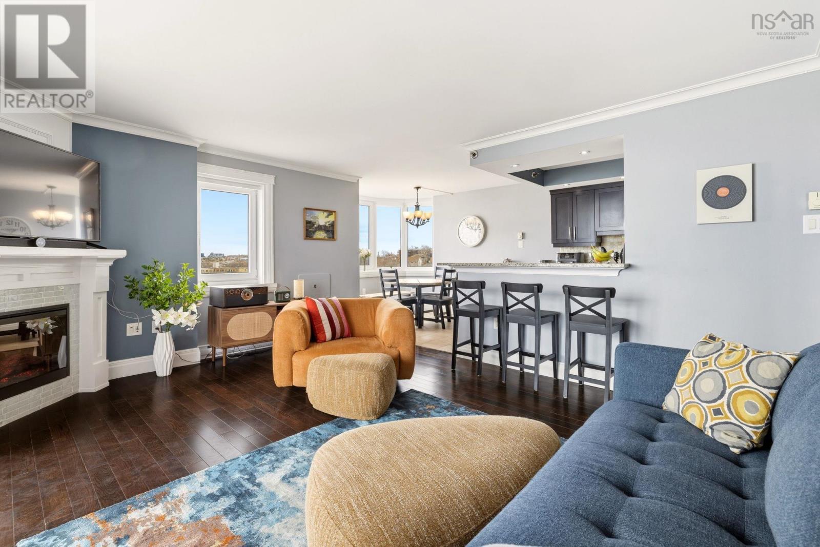 Property 19 of 31 of 821 45 Vimy Avenue