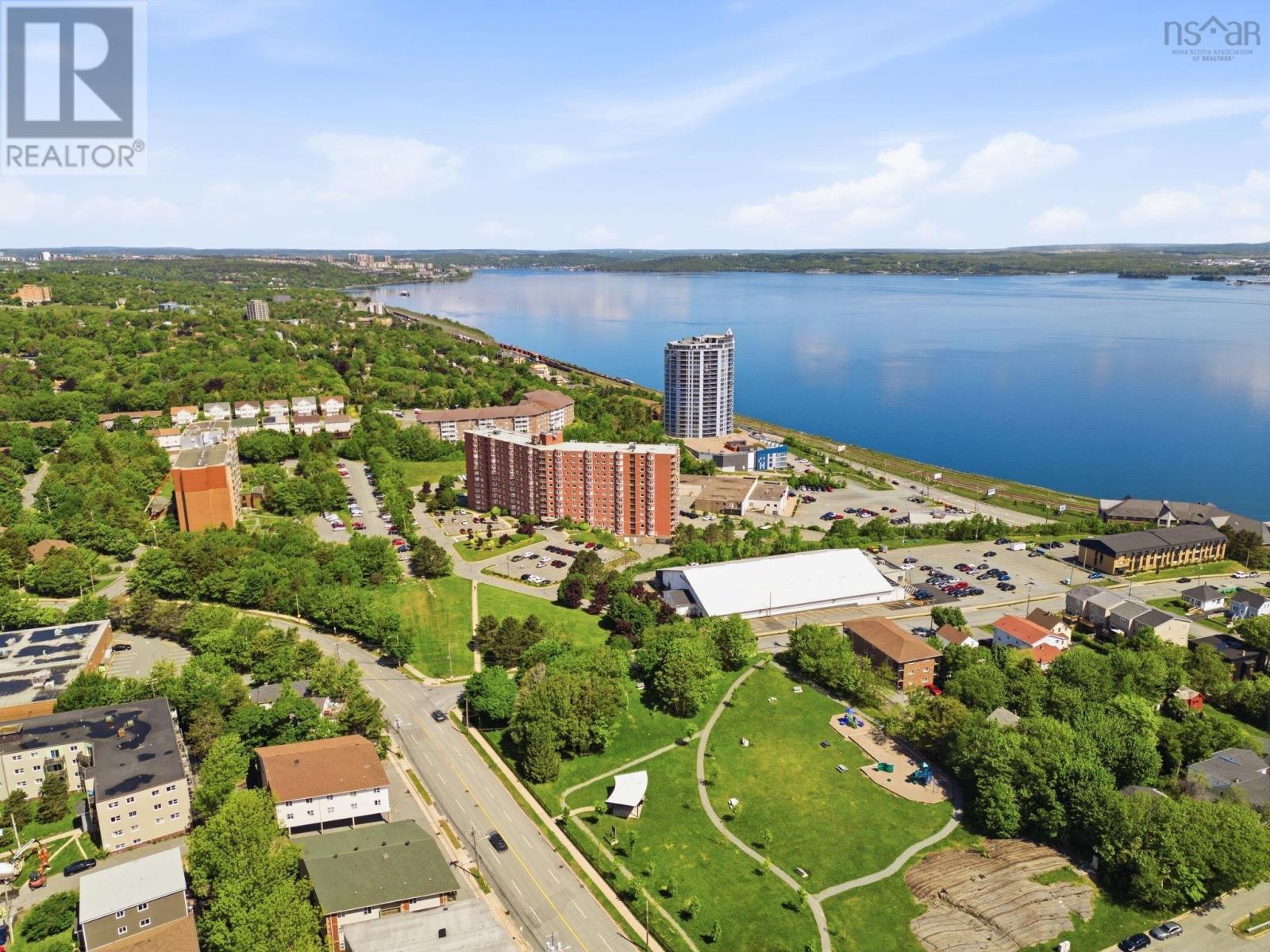 Property 30 of 31 of 821 45 Vimy Avenue