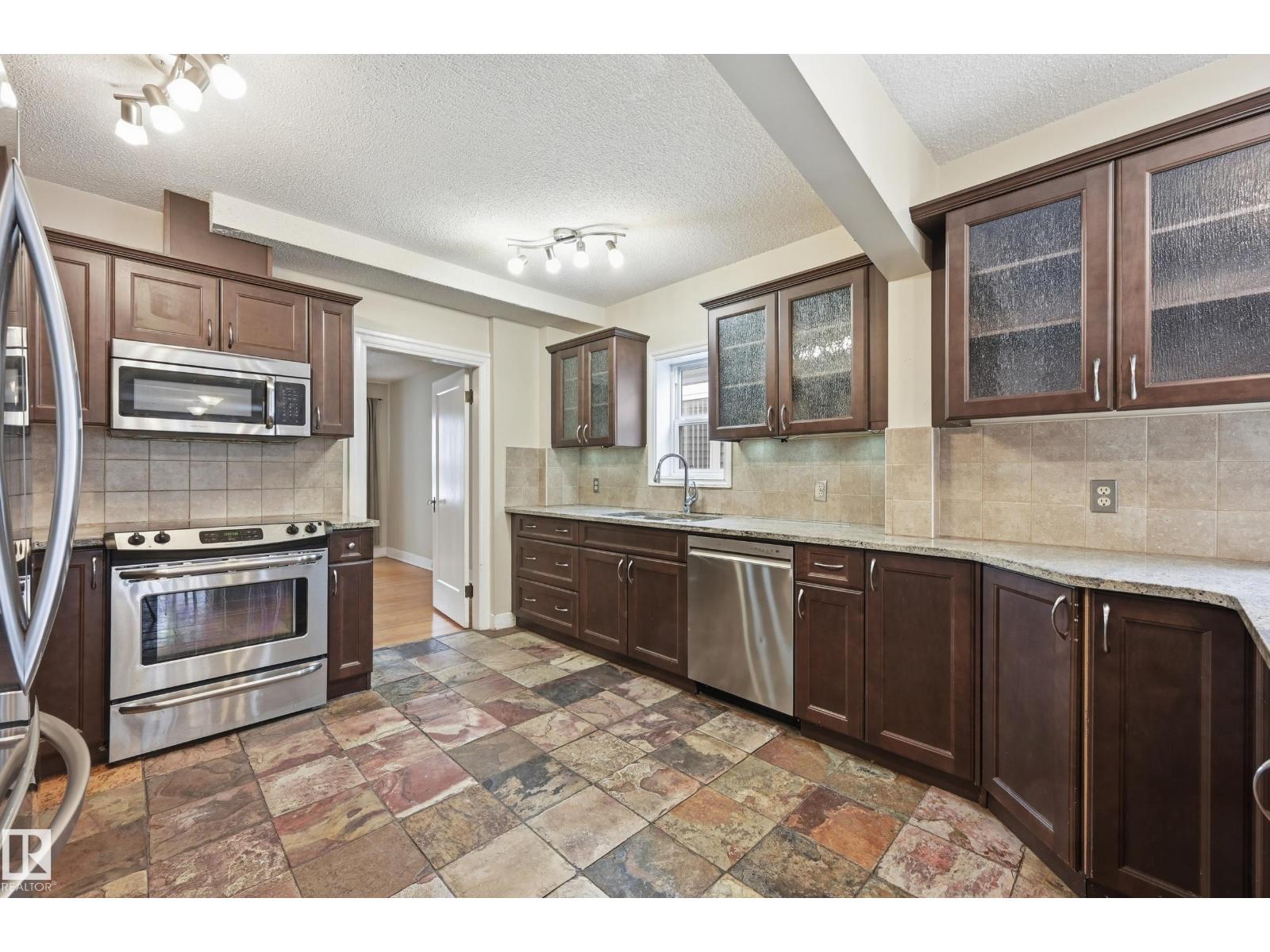 11019 126 ST NW, Edmonton