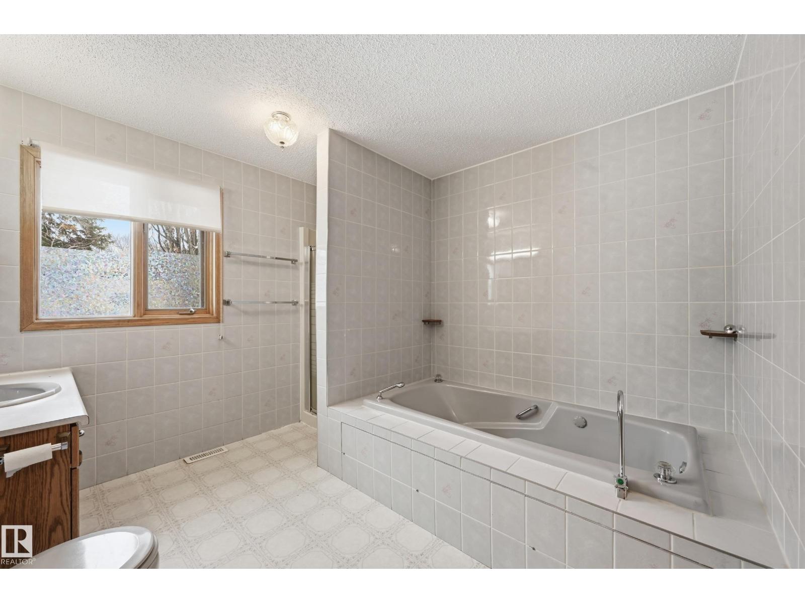 11019 126 ST NW, Edmonton