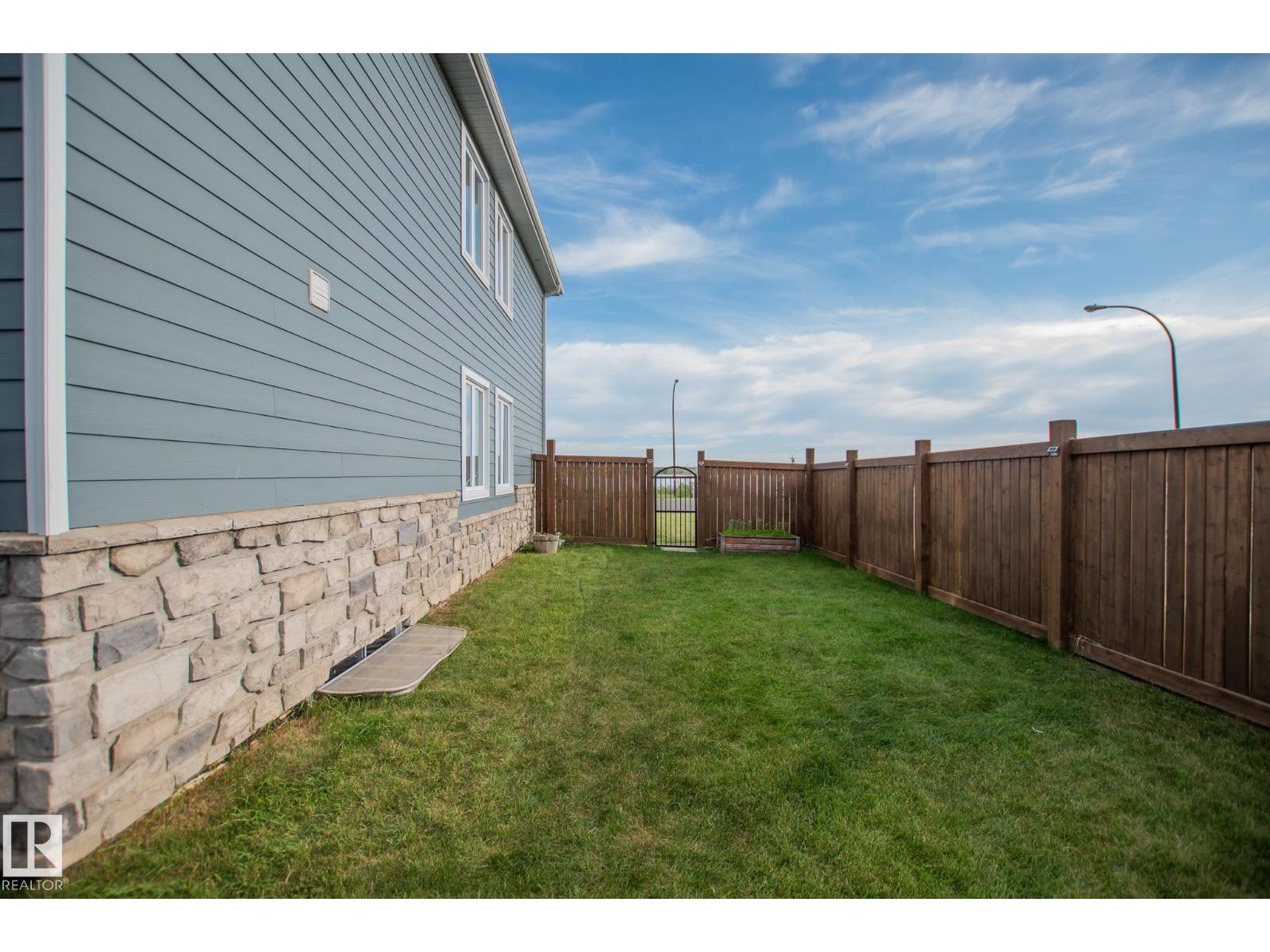 3719 LAKESHORE DR - 10