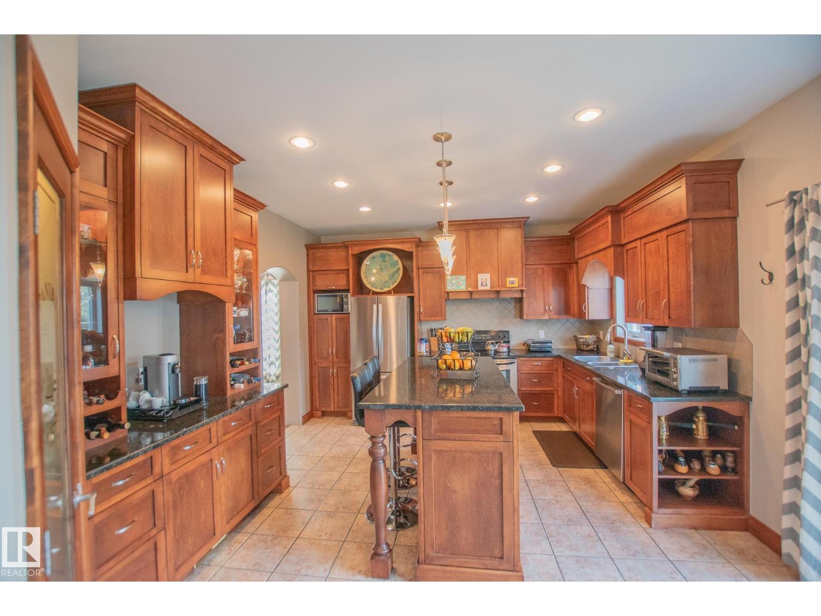 3719 LAKESHORE DR - 22