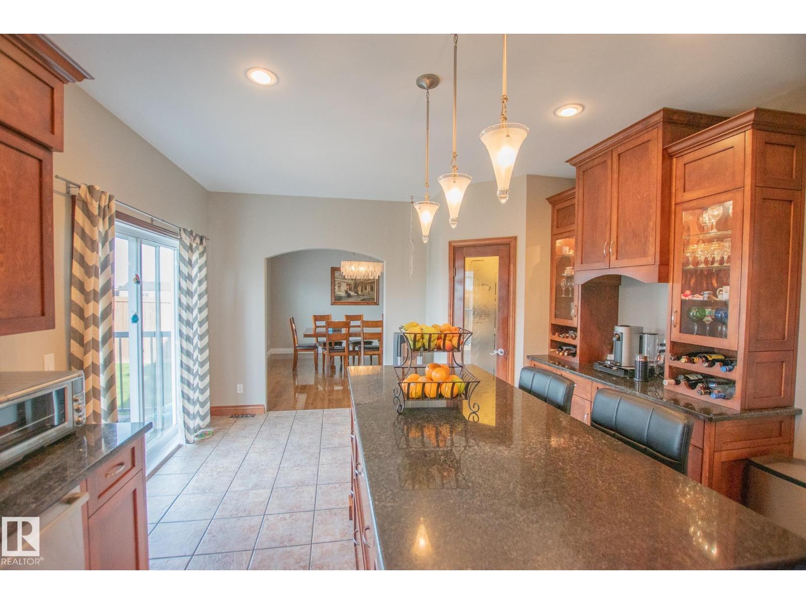 3719 LAKESHORE DR - 24