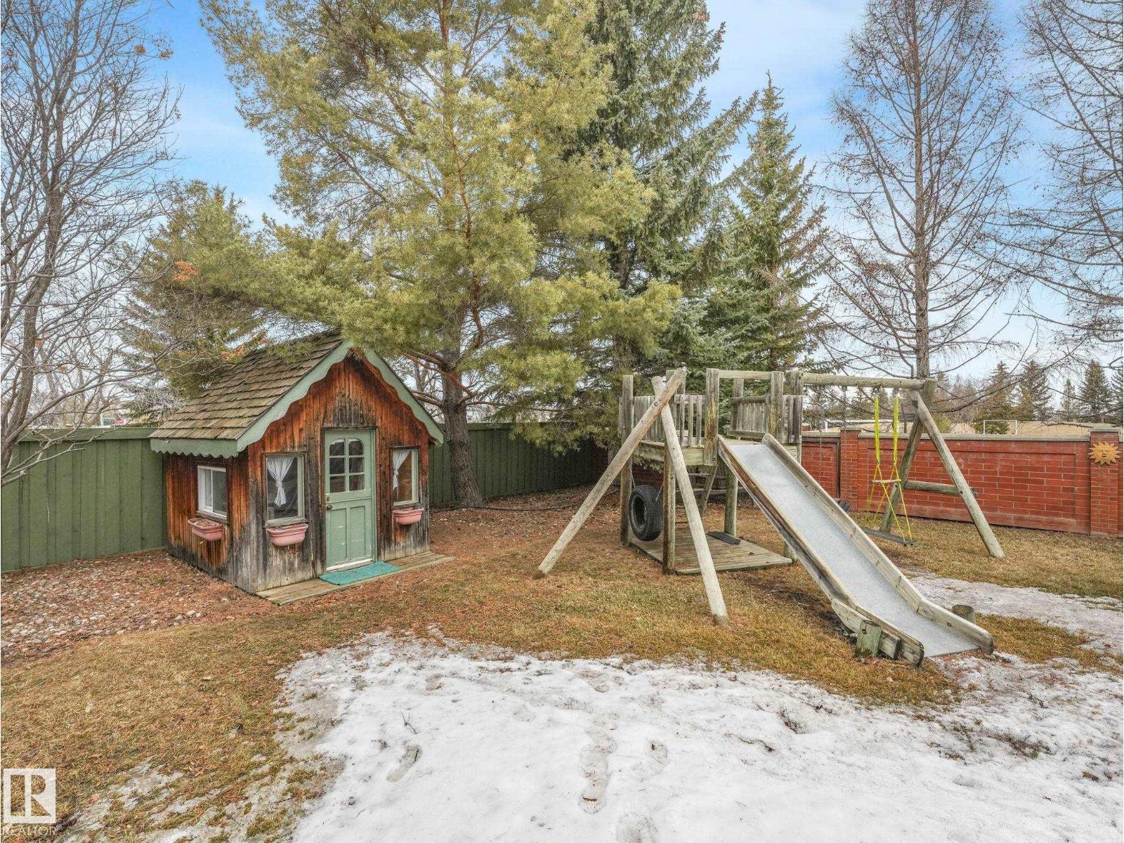 110 WEAVER DR NW - 21