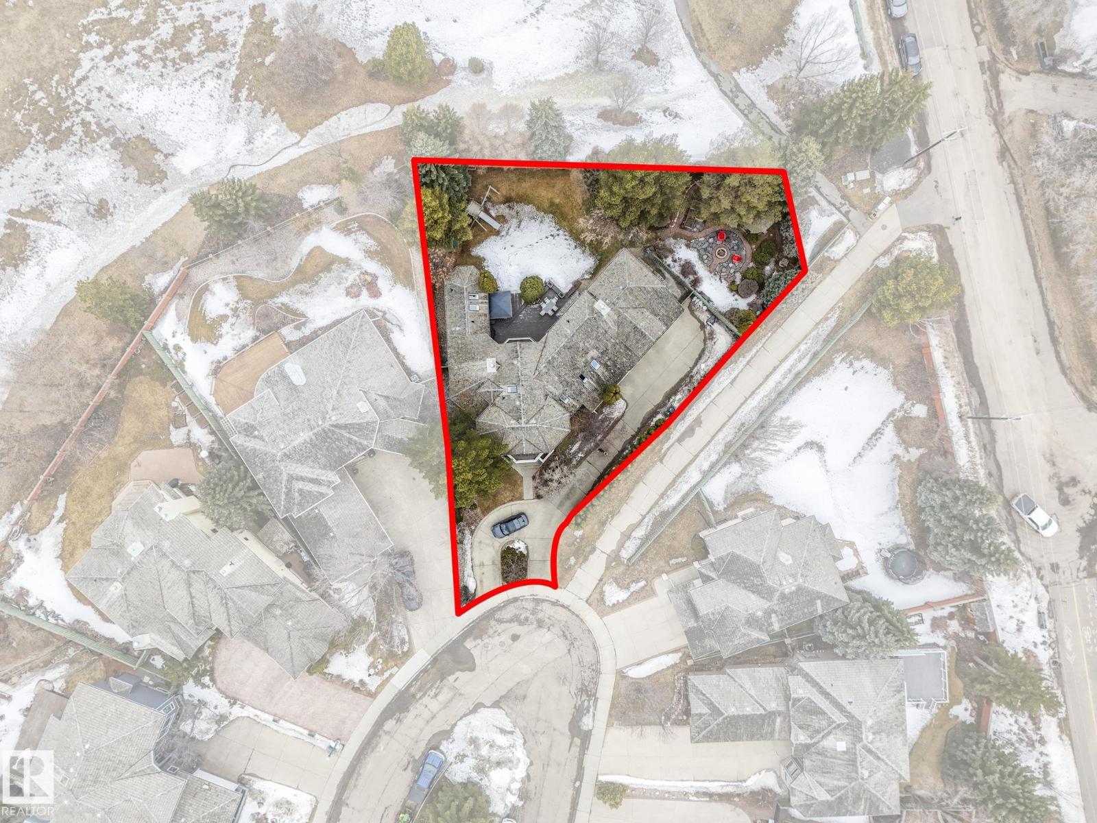 110 WEAVER DR NW - 6