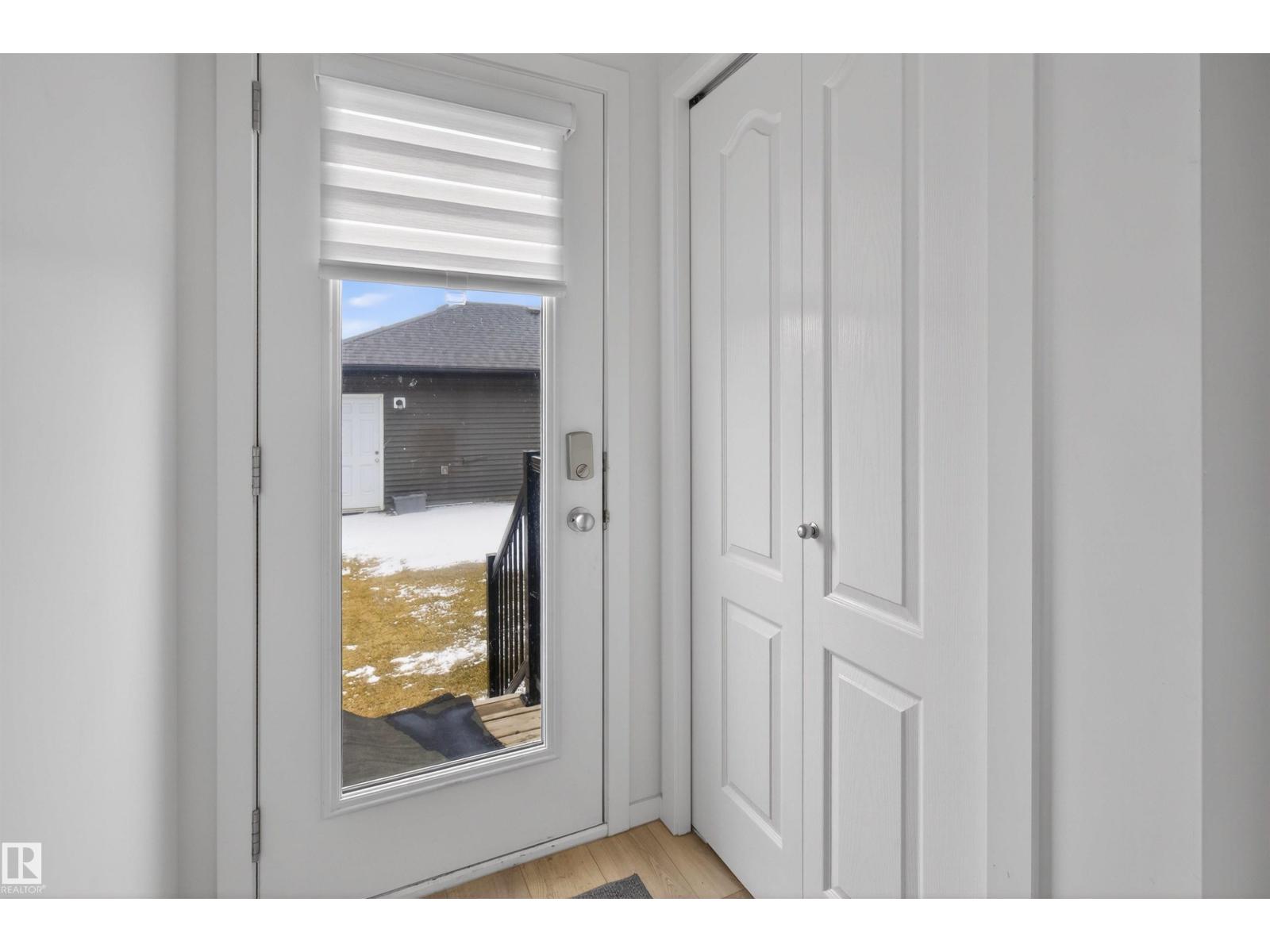 1265 ROSENTHAL BV NW, Edmonton