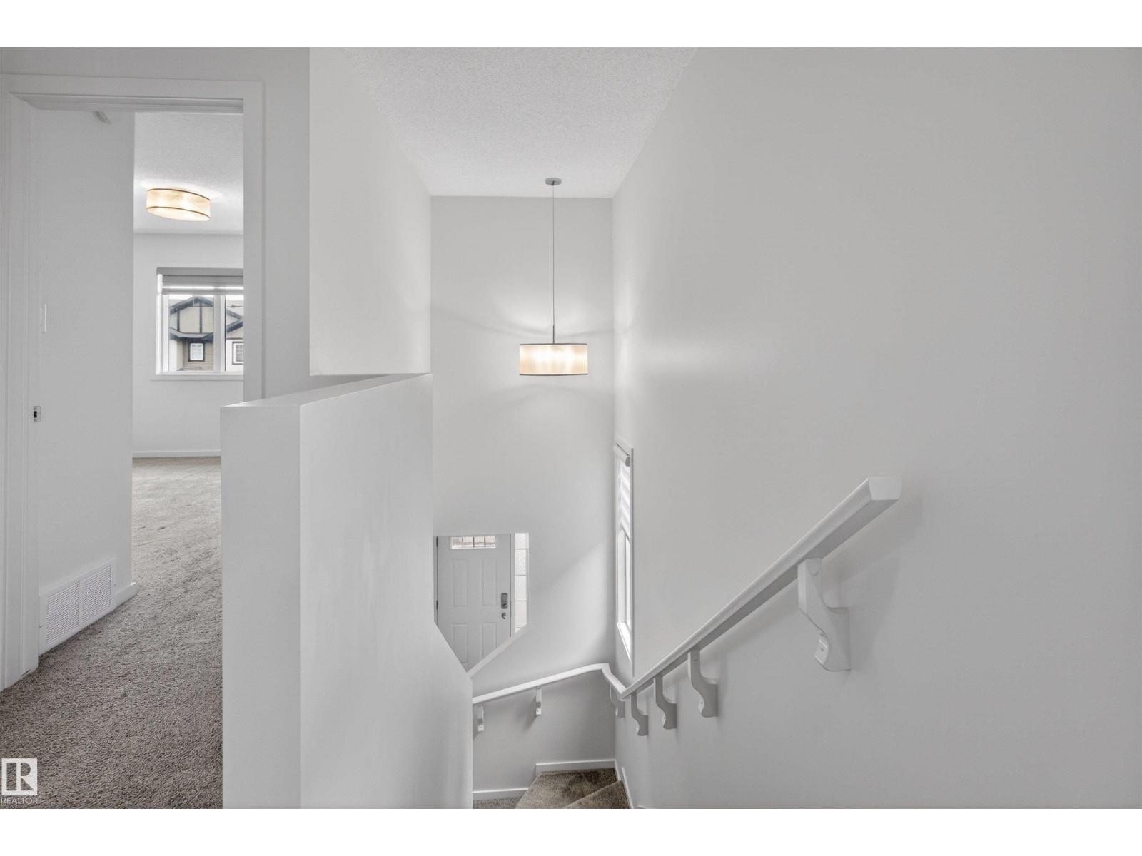 1265 ROSENTHAL BV NW, Edmonton