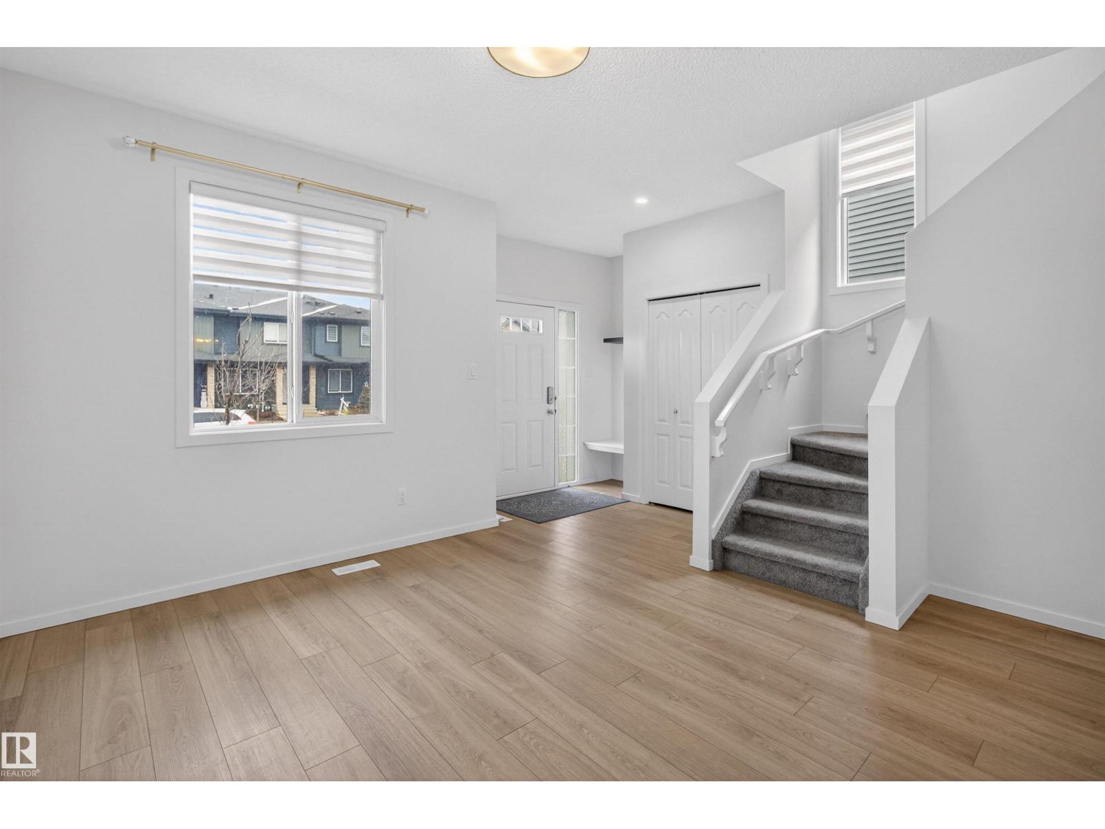 1265 ROSENTHAL BV NW, Edmonton