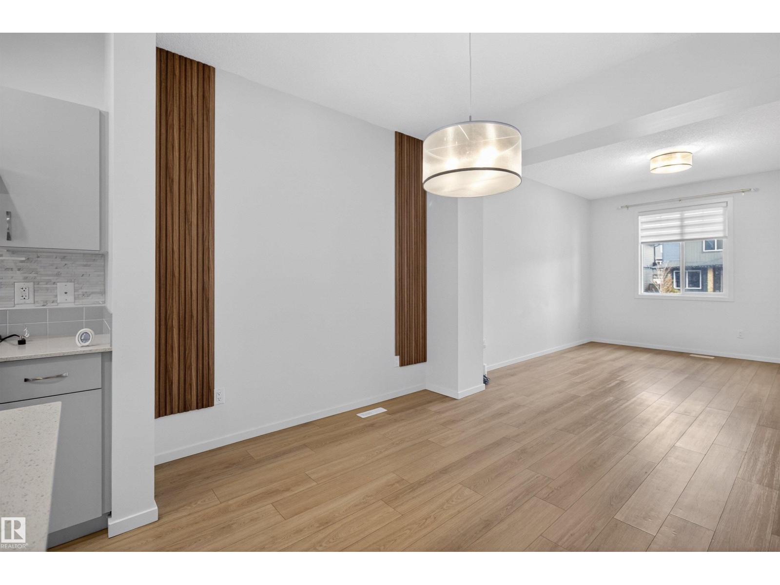 1265 ROSENTHAL BV NW, Edmonton