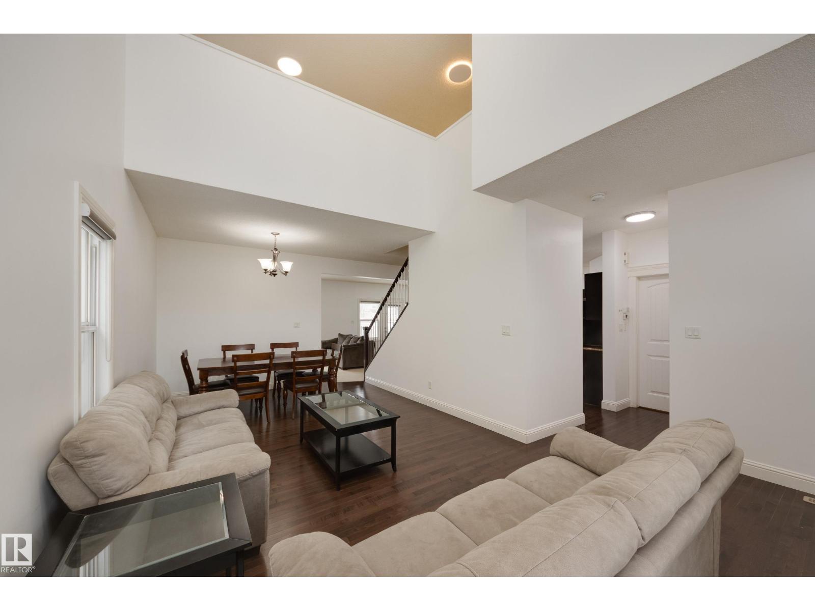 6131 10 AV SW - 5