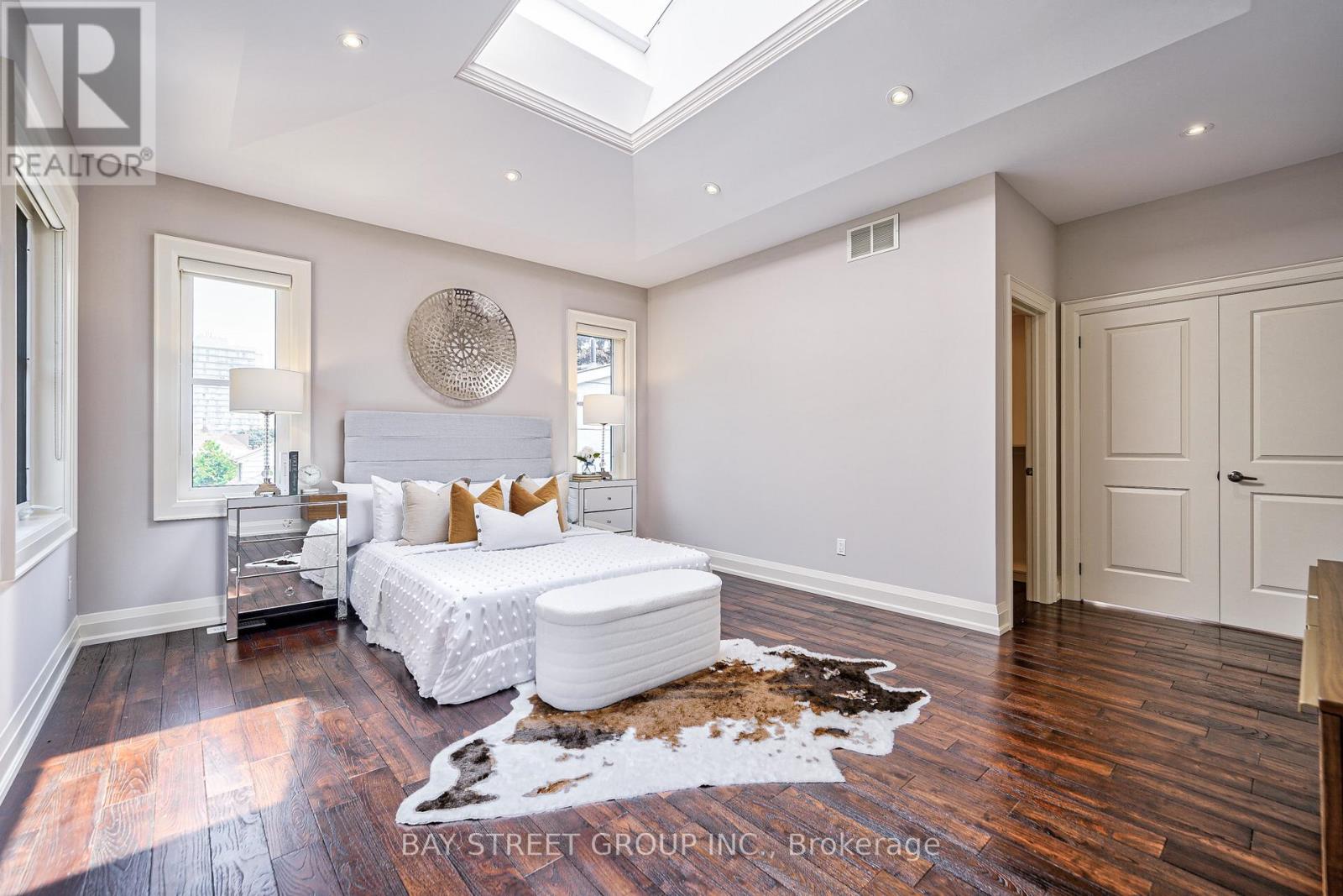 80 CHURCHILL AVENUE - 32