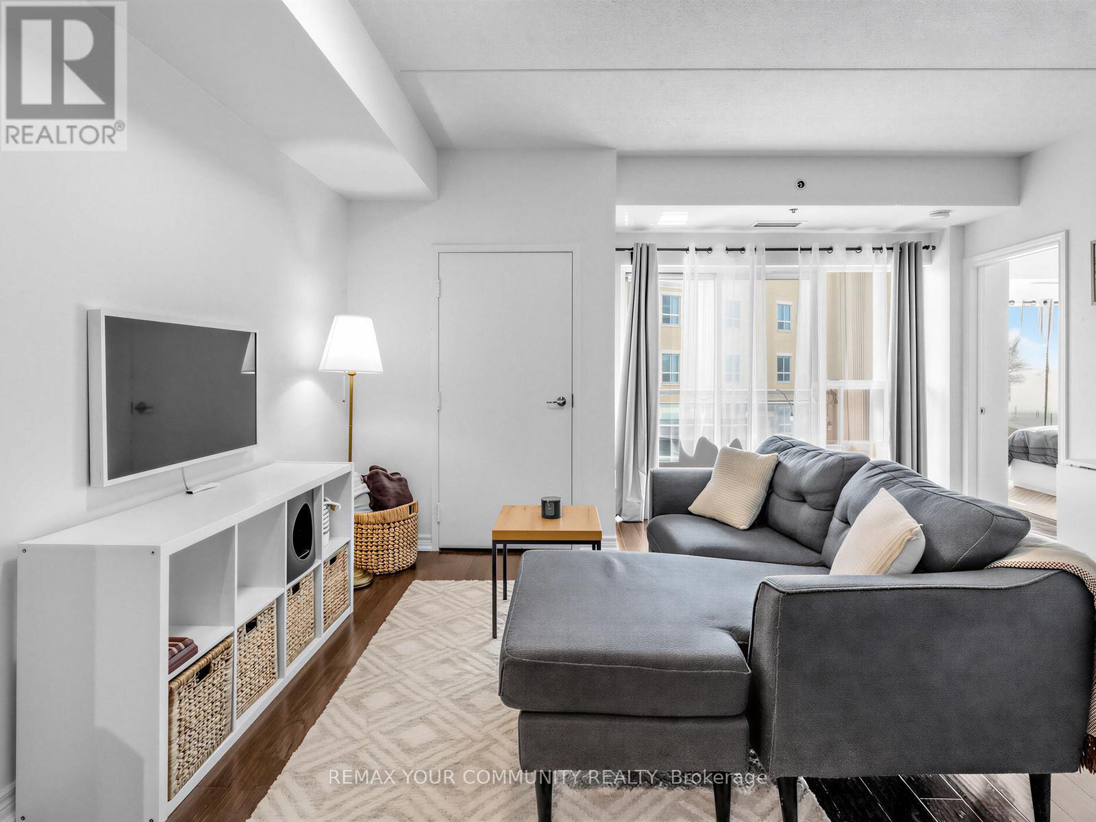 #414 1421 COSTIGAN ROAD - 12