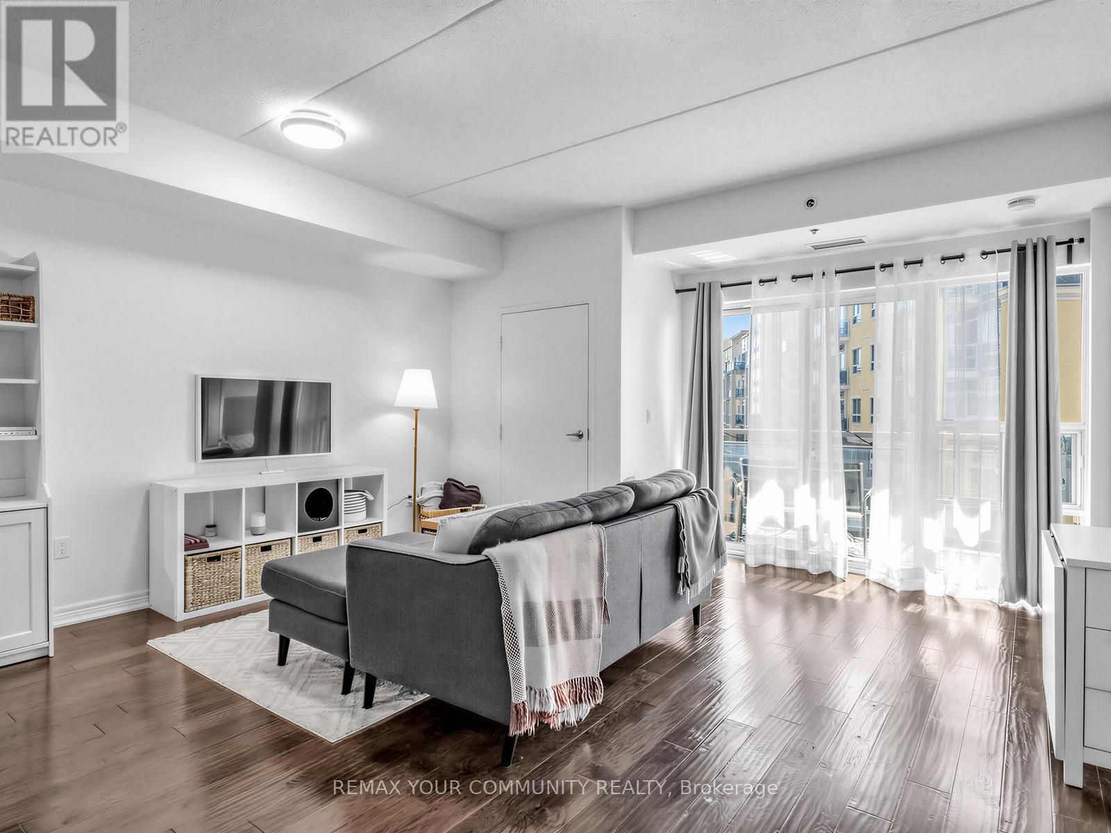 #414 1421 COSTIGAN ROAD - 14