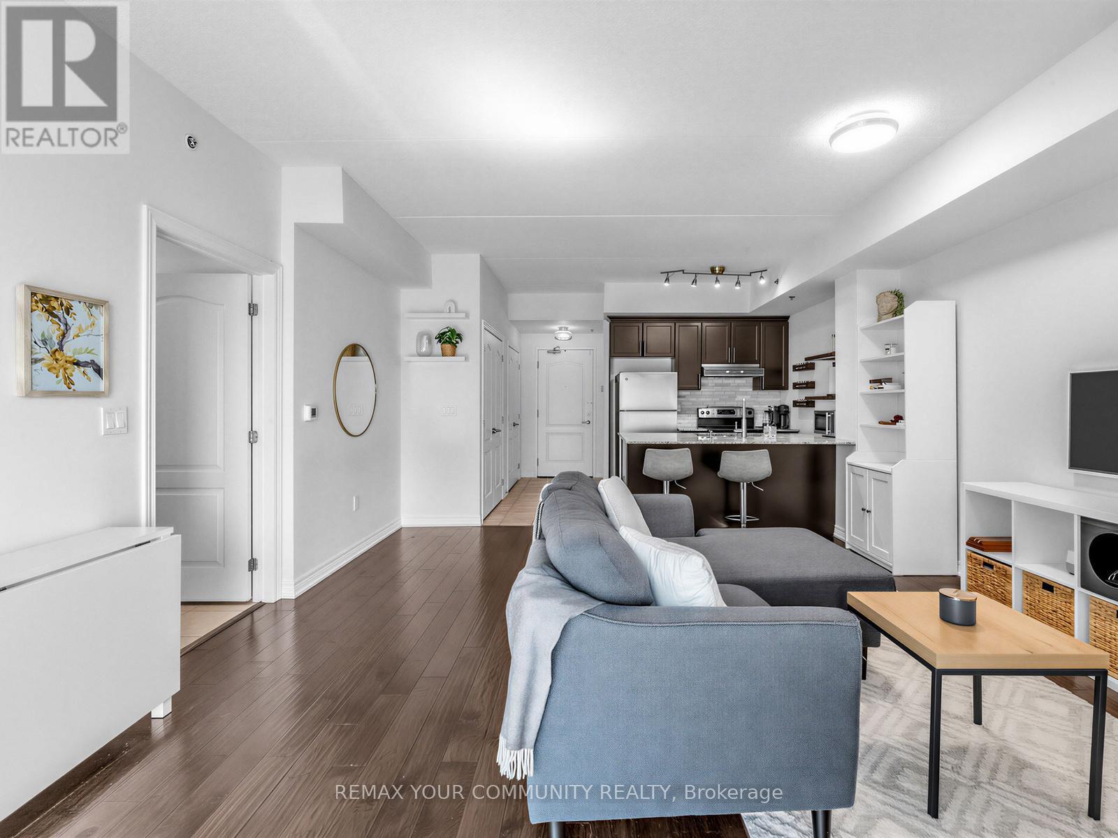 #414 1421 COSTIGAN ROAD - 17