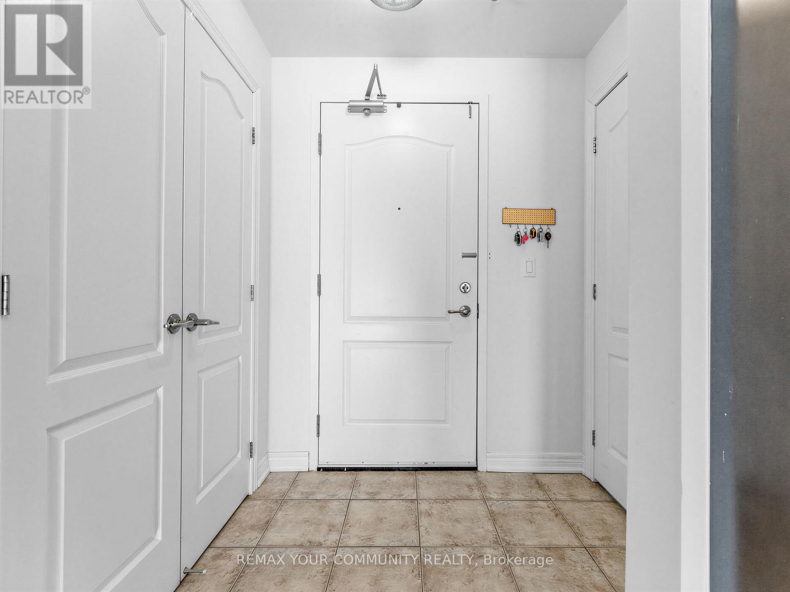 #414 1421 COSTIGAN ROAD - 6