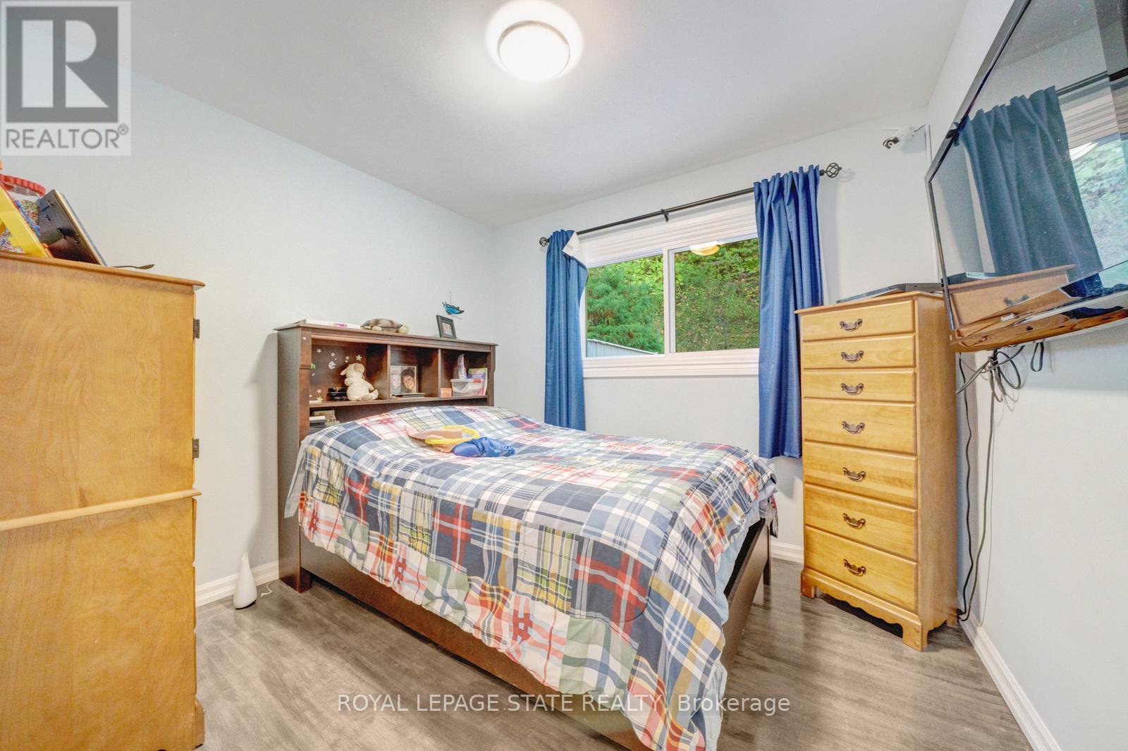 62 BRENTWOOD DRIVE - 20