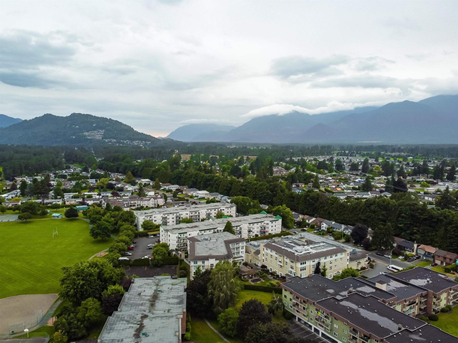 220 45669 MCINTOSH DRIVE, Chilliwack Proper South, Chilliwack