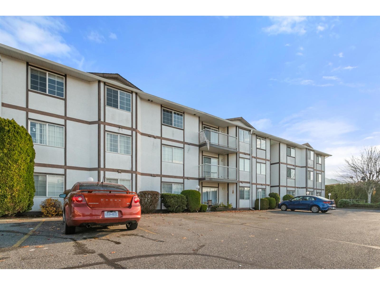 220 45669 MCINTOSH DRIVE, Chilliwack Proper South, Chilliwack