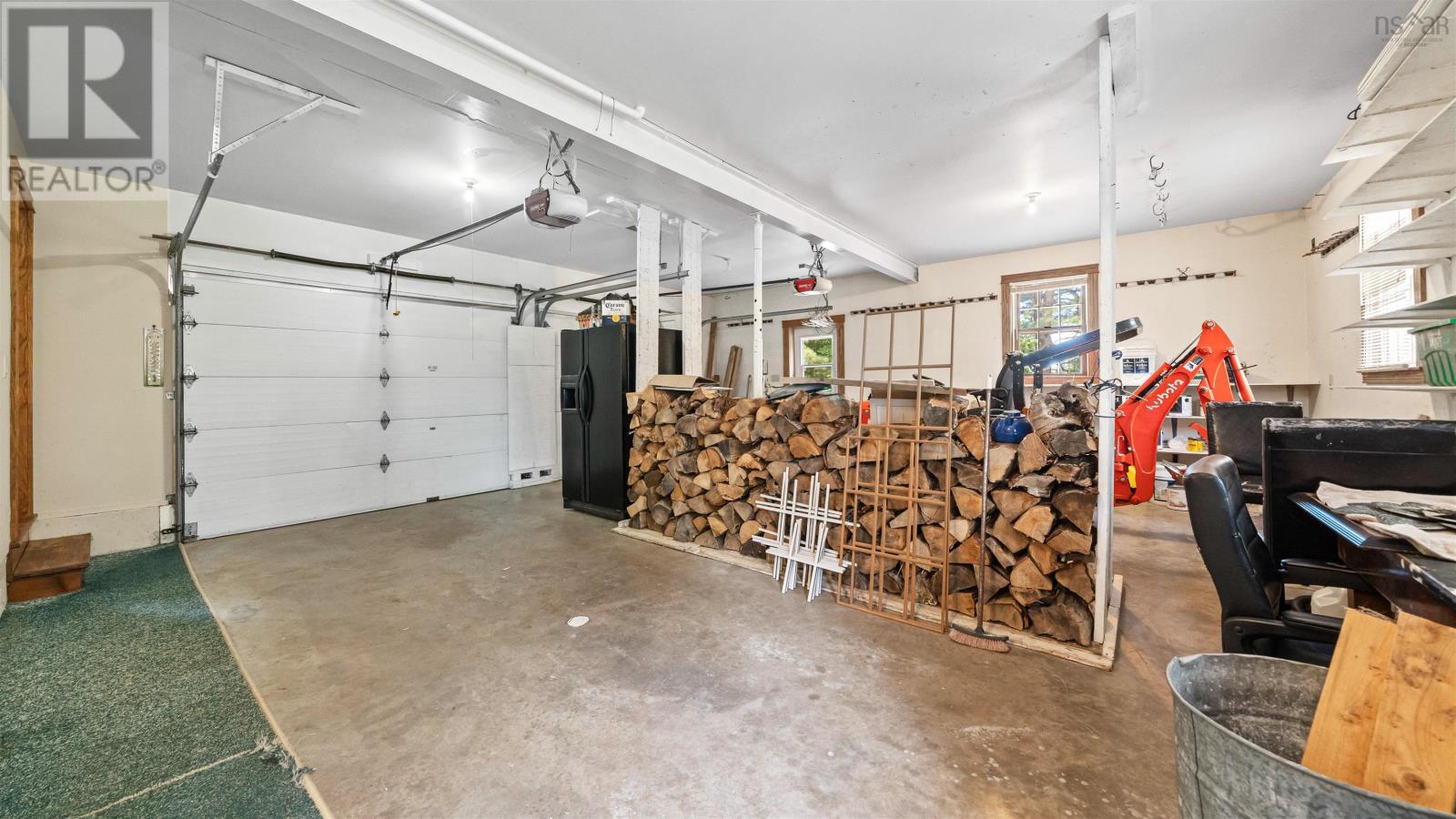 Property 35 of 44 of 156 Brown Street