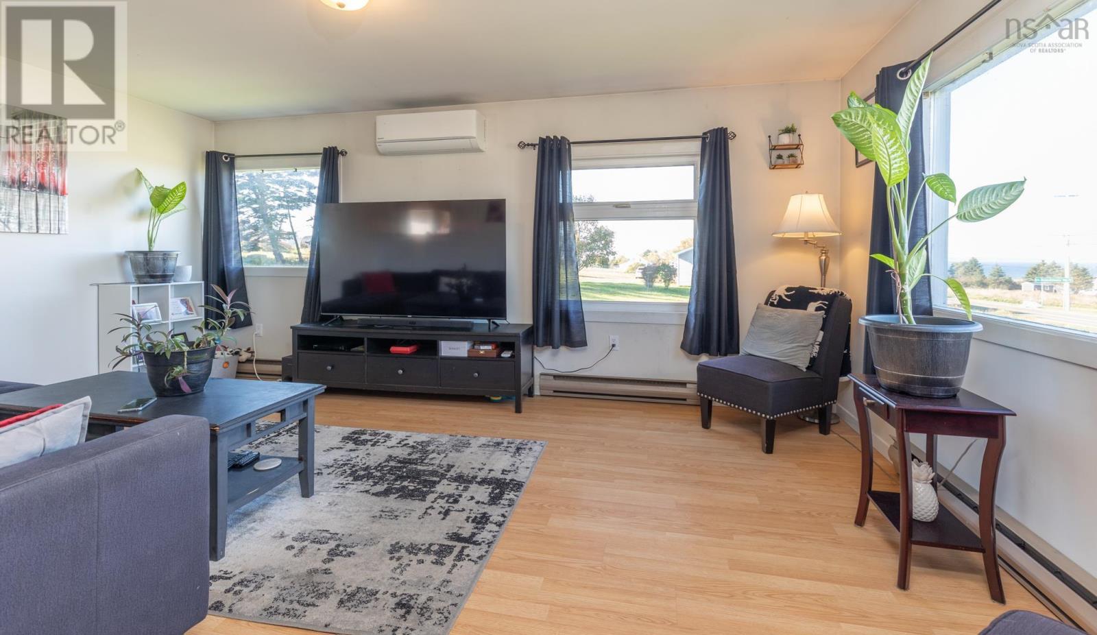 Property 1 of 41 of 2484 Highway 1