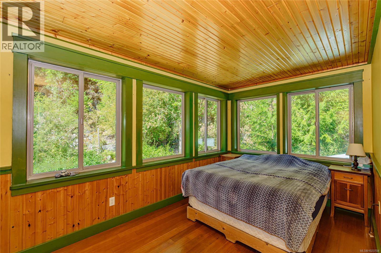 1252 Isabella Point Rd, Salt Spring