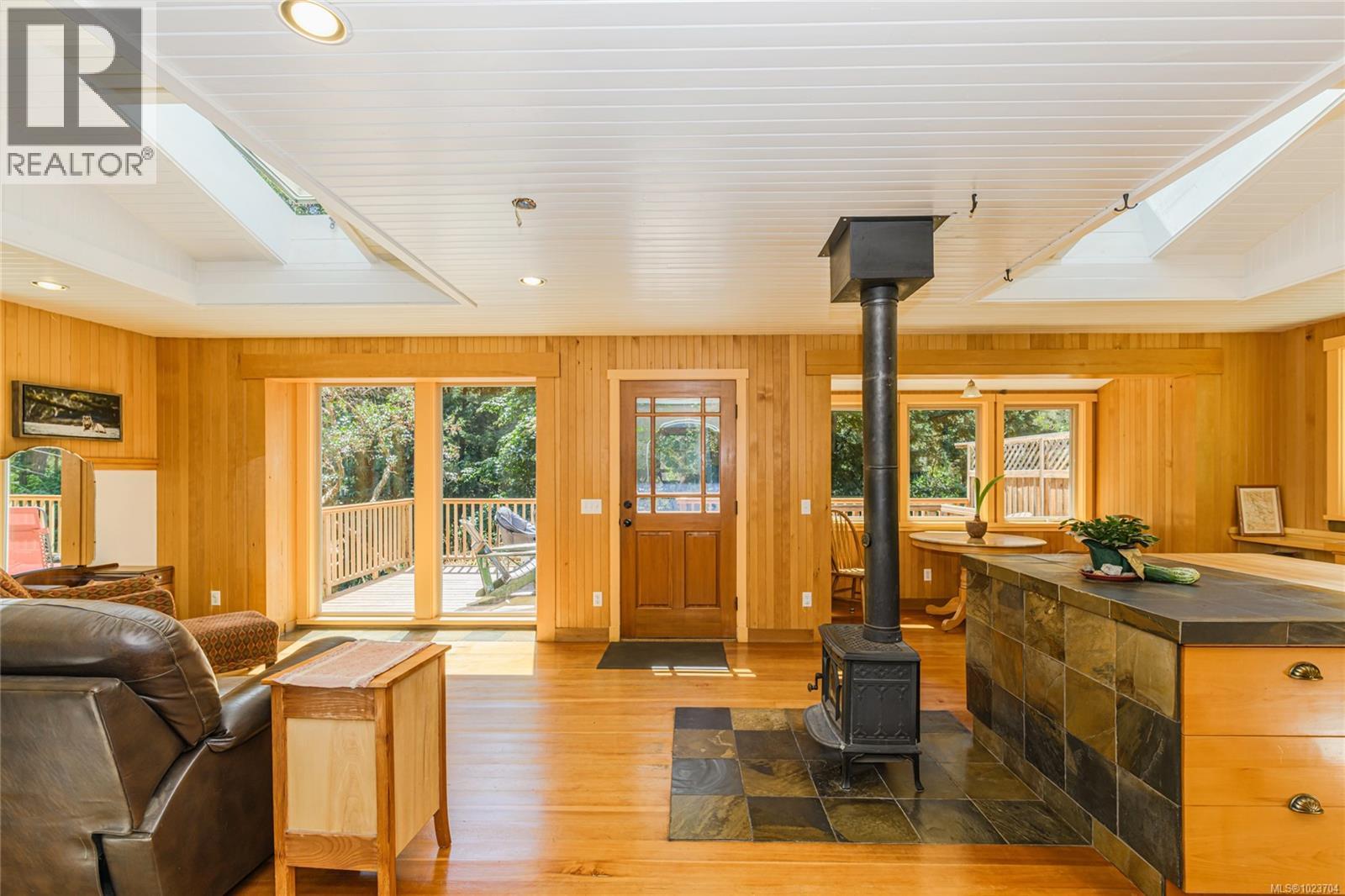 1252 Isabella Point Rd, Salt Spring