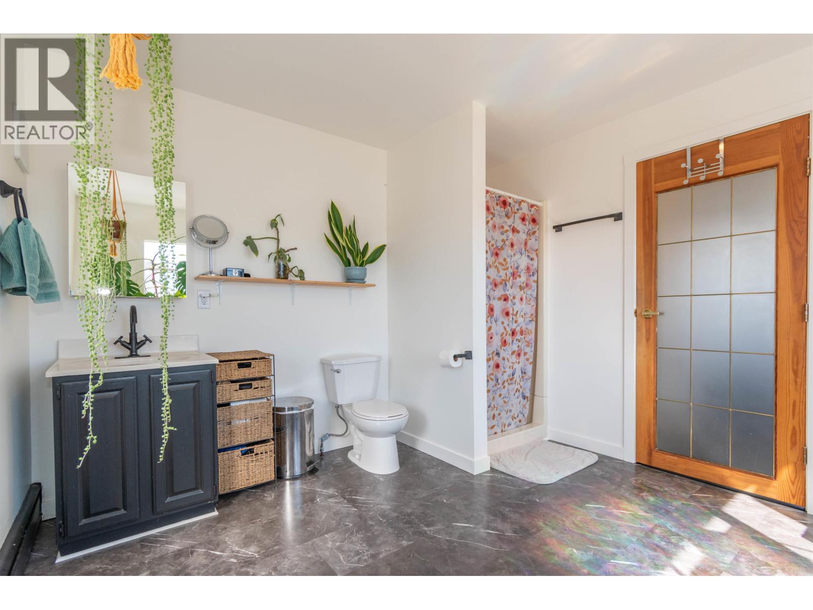 3883 3RD Avenue, Smithers