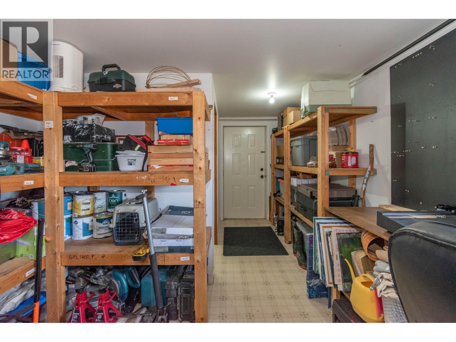 3883 3RD Avenue, Smithers