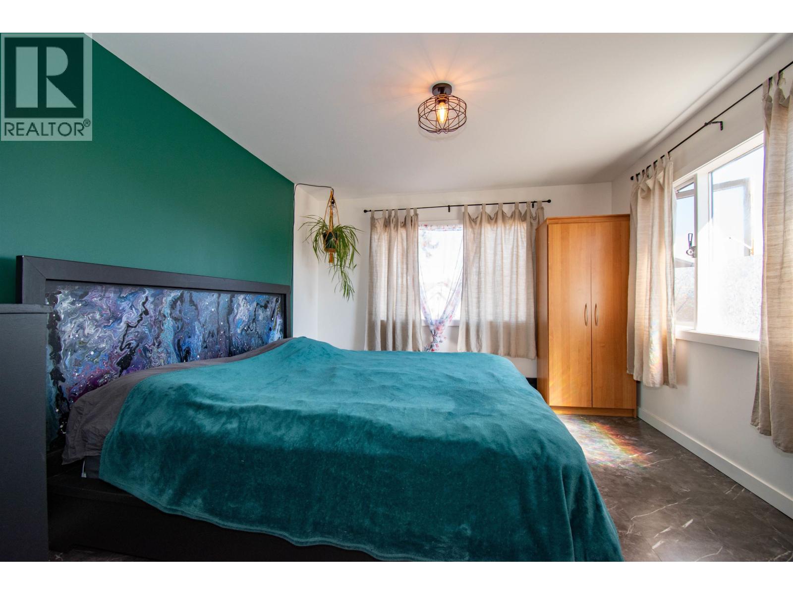 3883 3RD Avenue, Smithers