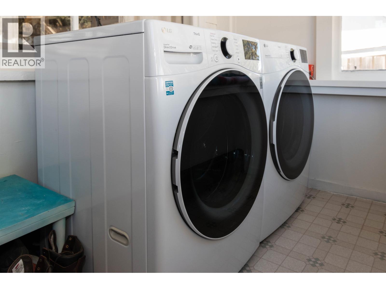 3883 3RD Avenue, Smithers