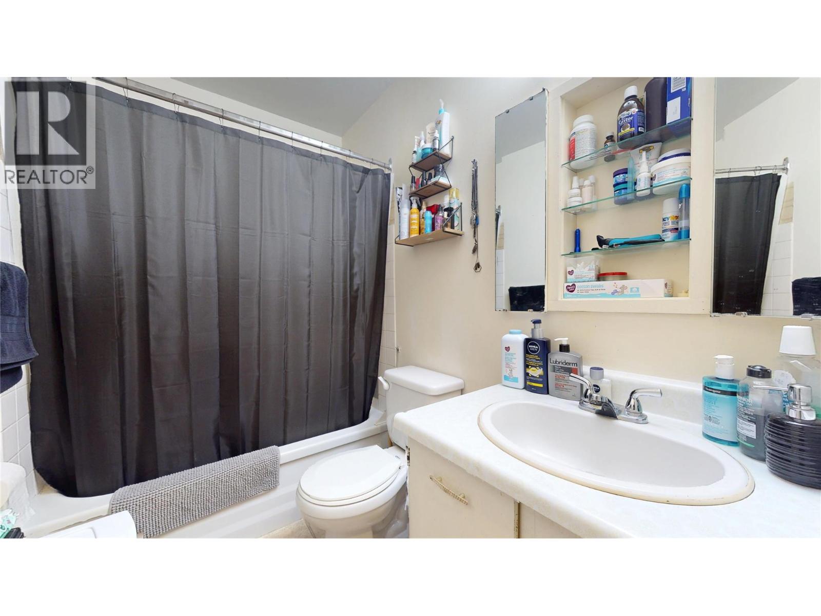 2117 2nd Street N Unit# 207, Cranbrook