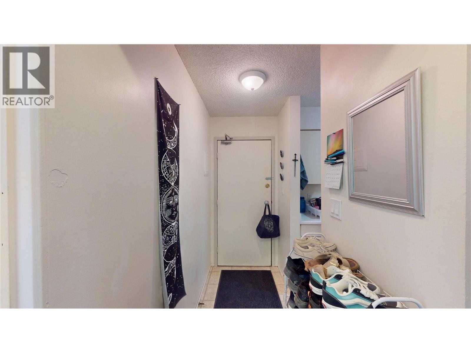 2117 2nd Street N Unit# 207, Cranbrook