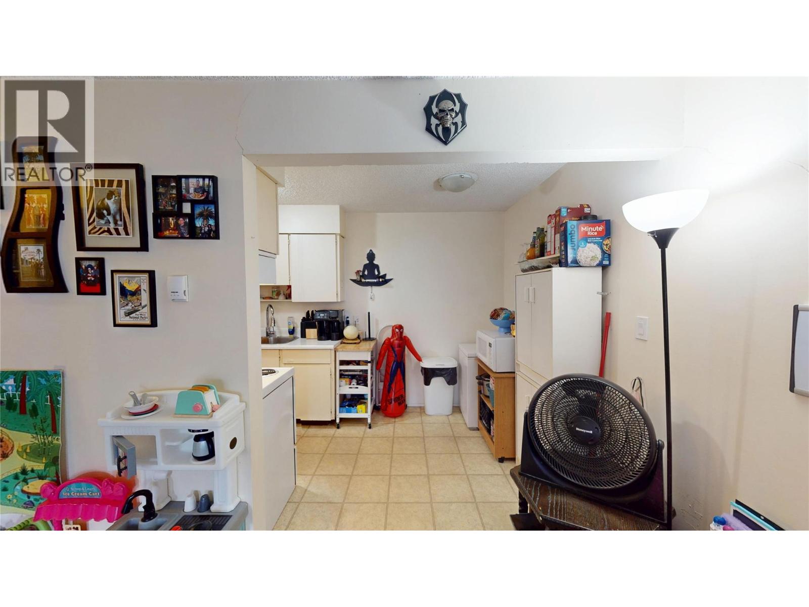 2117 2nd Street N Unit# 207, Cranbrook