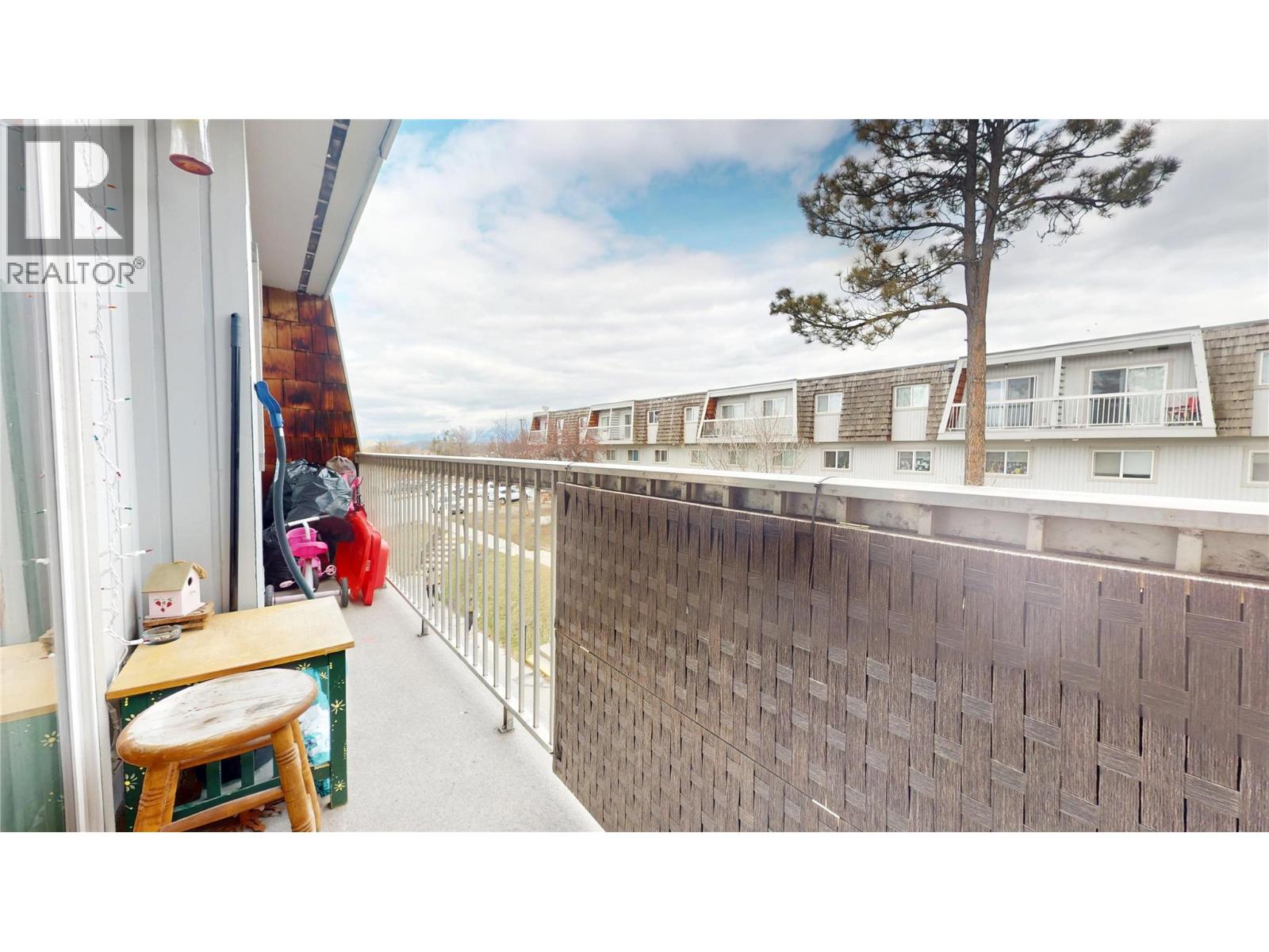 2117 2nd Street N Unit# 207, Cranbrook