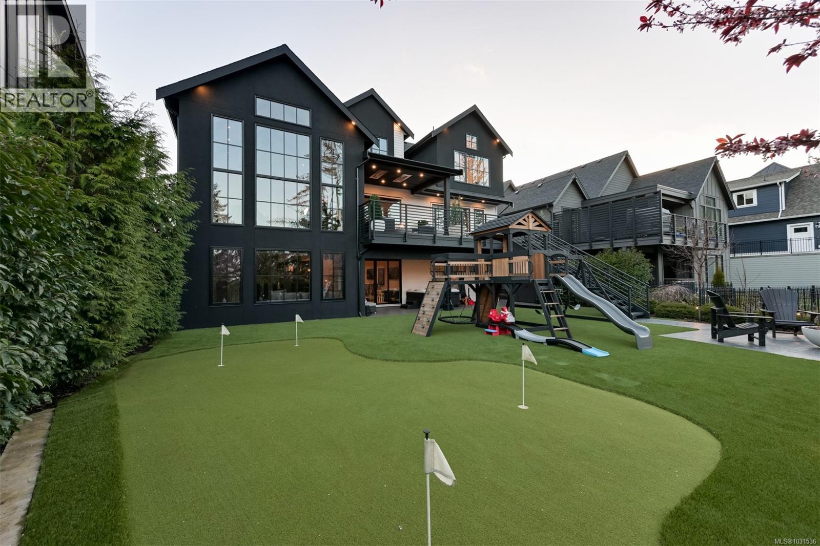 2042 PINEHURST TERR - 90