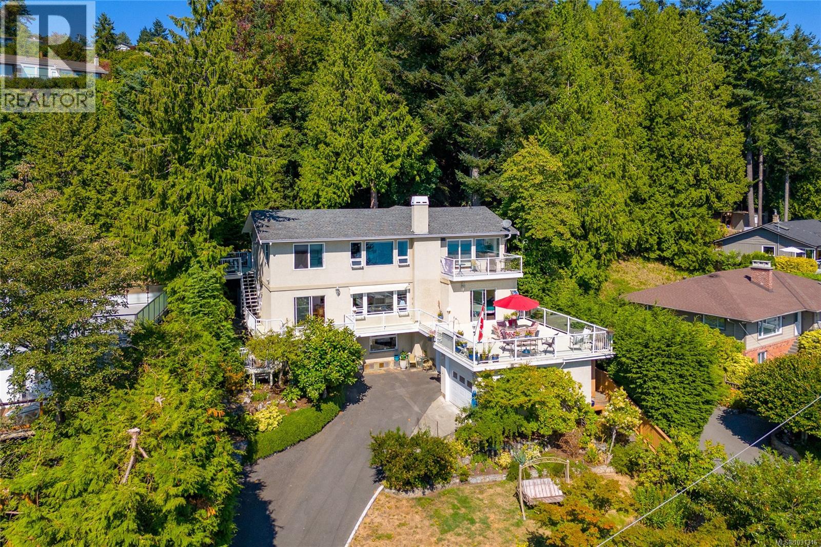 4964 Lochside Dr - 1